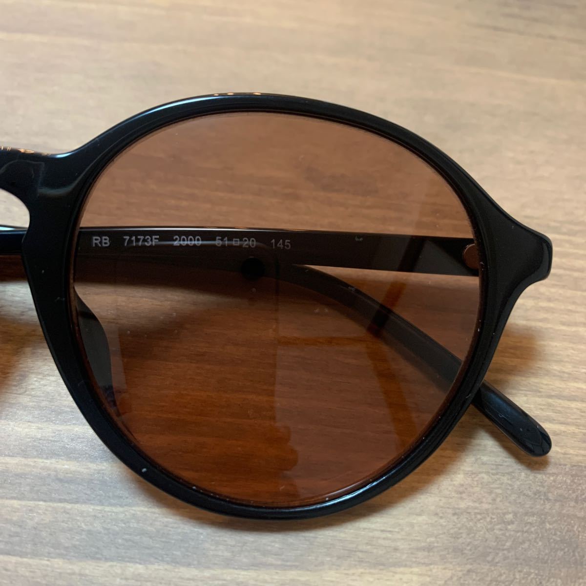 Rayban レイバン　RB7173F 2000 51サイズ　伊達メガネ　ブラウンUVカットレンズ付き　ブラックメガネフレーム　_画像3