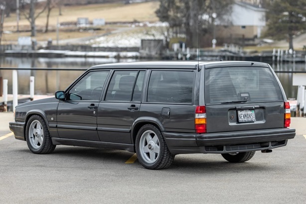 1/87 ボルボ ステーションワゴン ガンメタ PCX87 Volvo 740 station wagon metallic dark grey 1985 1:87 新品 梱包サイズ60_画像3