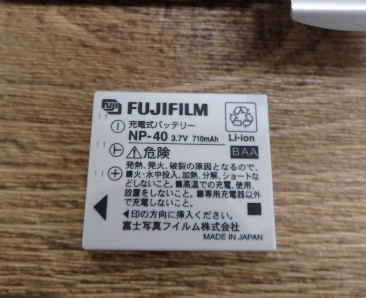 FUJIFILM/富士フィルム Fine Pix F700 デジタルカメラ/デジカメ/カメラ f7.7-23.1mm ソフトケース付き ジャンク 写真 現状品 『ZK32』_画像10