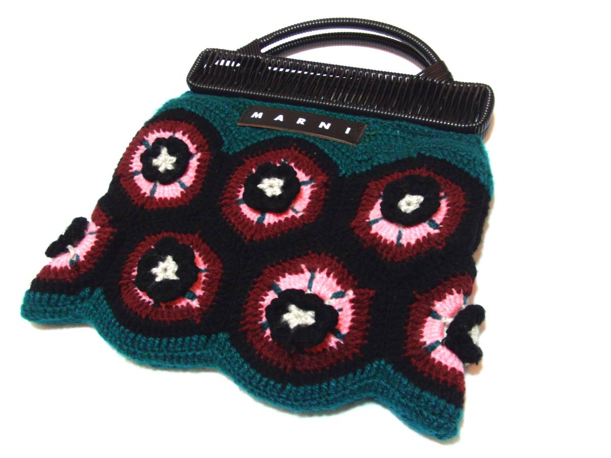即決超美品!!MARNIマーケット花柄ニットバッグ品質美 即決超美品!!MARNIマーケット花柄ニットバッグ品質美
