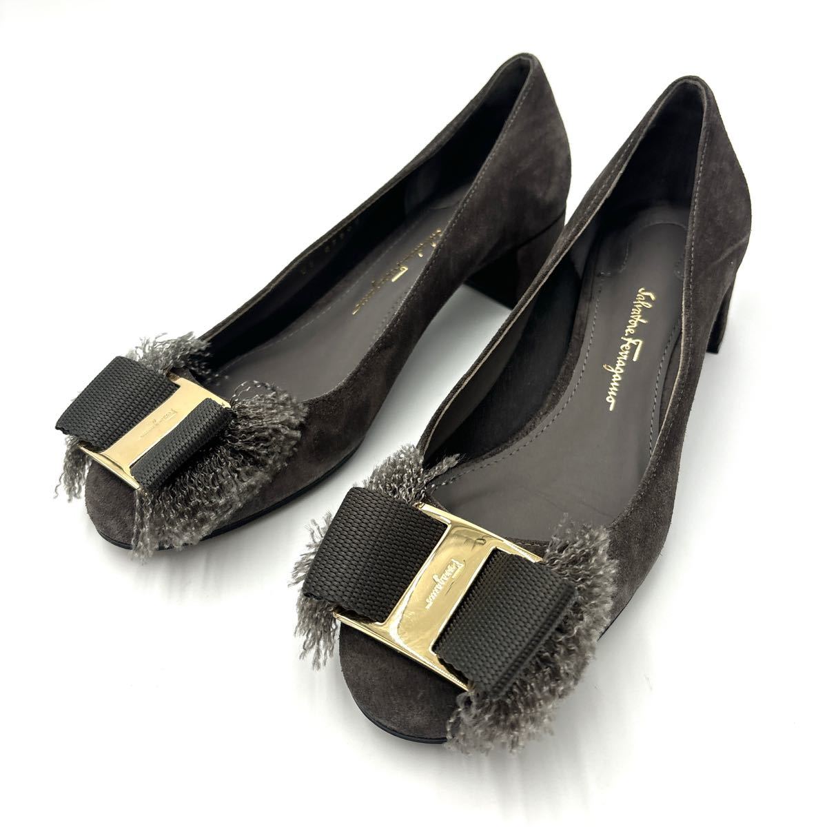 O ＊ 良品 イタリア製 '高級婦人靴' Salvatore Ferragamo サルヴァトーレフェラガモ 本革 ヴァラリボン ヒール / パンプス 5D 22cm_画像1