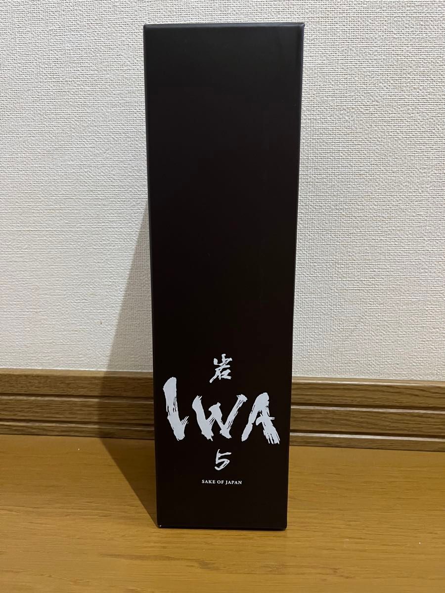 岩　iwa 日本酒　720ml お酒　正月　贈呈　お土産　富山
