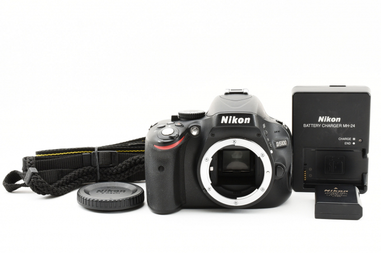 Nikon D5100 16.2MP Digital SLR Camera Body デジタル一眼レフカメラ / 付属品あり [極上美品] #2061068