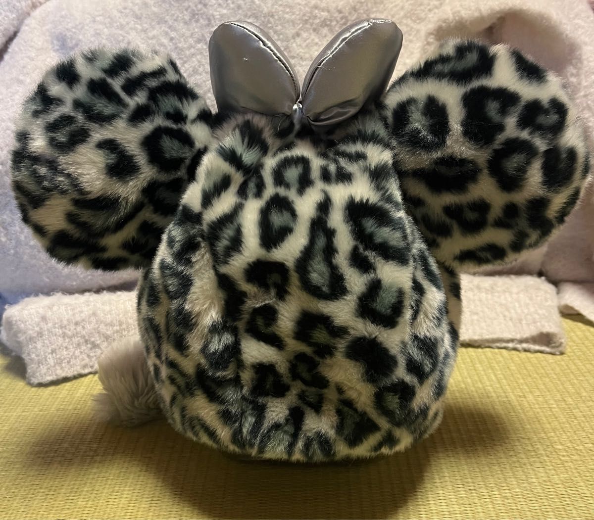 ディズニー ミニー ファンキャップ ヒョウ柄 グレー シルバー ディズニー ミニー ファンキャップ ヒョウ柄 グレー シルバー