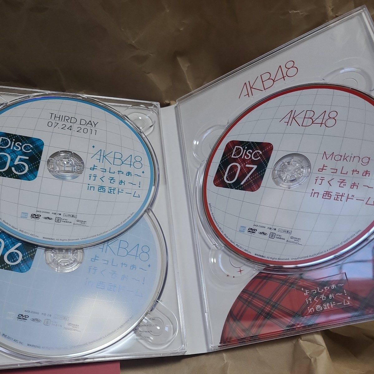 AKB48 7DVD [AKB48よっしゃぁ〜行くぞぉ〜！ in西武ドーム スペシャルBOX] _画像3