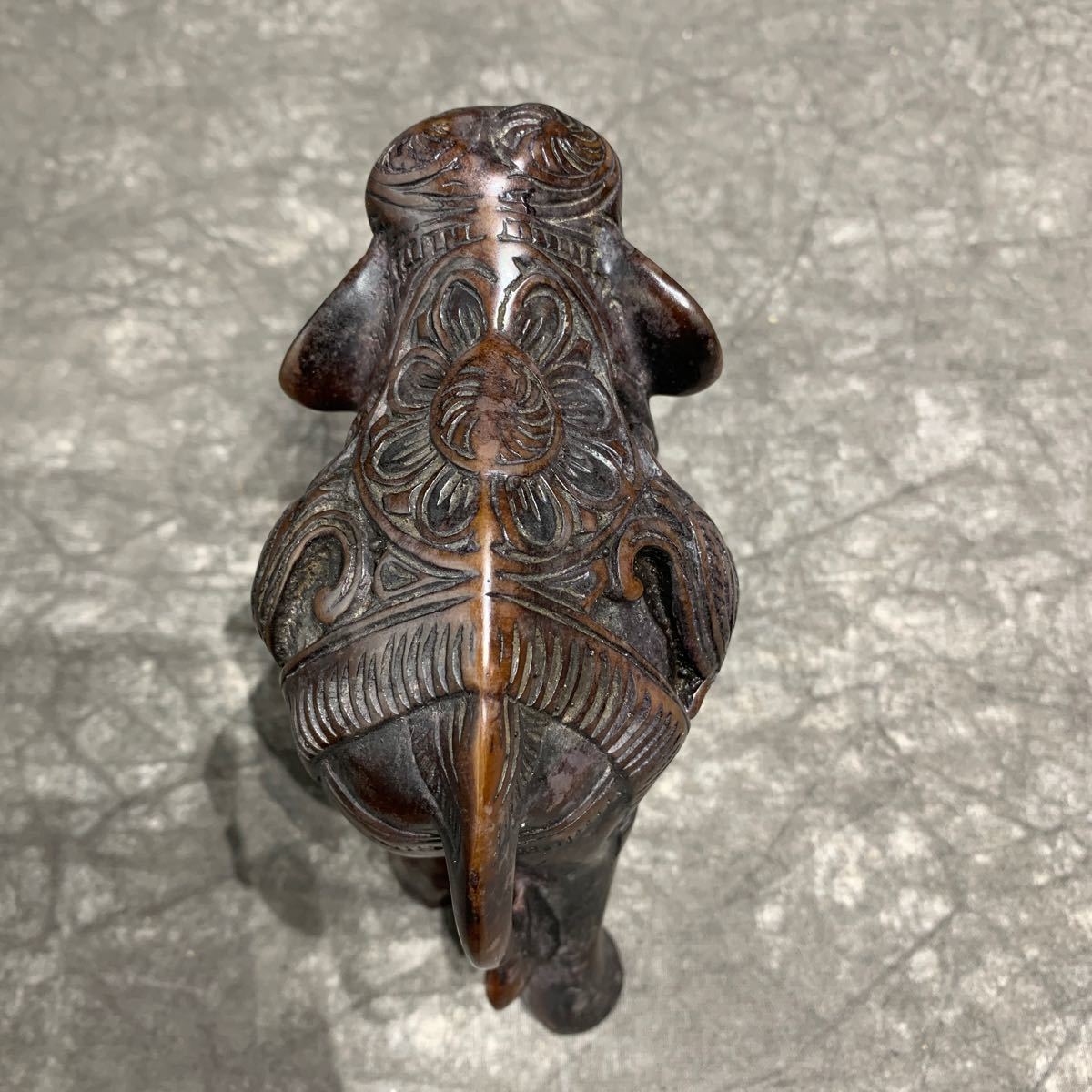 置物 オブジェ 縁起物 金属製　陶器　美術工芸品　ニワトリ　鶏　ゾウ　象　飾り物_画像9