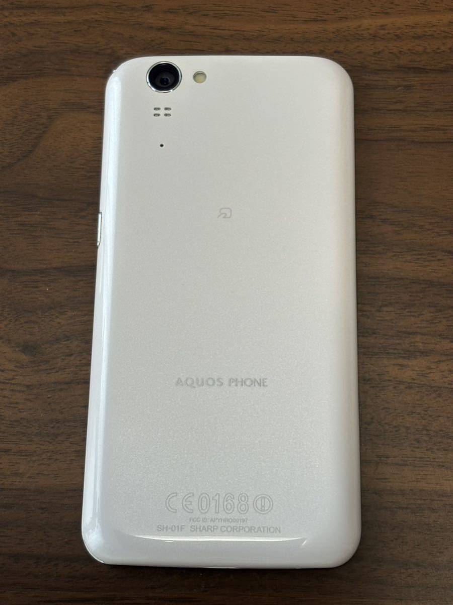 SHARP AQUOS ZETA SH-01F ホワイト ドコモ Android 中古品_画像1