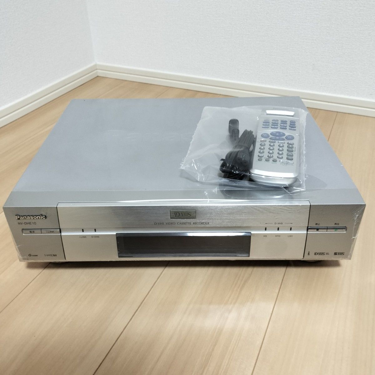 【美品 動作確認済】パナソニック　D-VHS S-VHS ビデオデッキ　NV-DHE10 高級機　