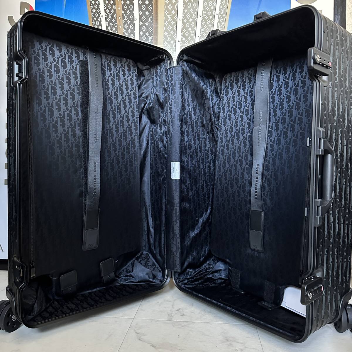 Yahoo!オークション - 新品保管品 付属品多数 RIMOWA×DIOR Yahoo!オークション - 新品保管品 付属品多数 RIMOWA×DIOR