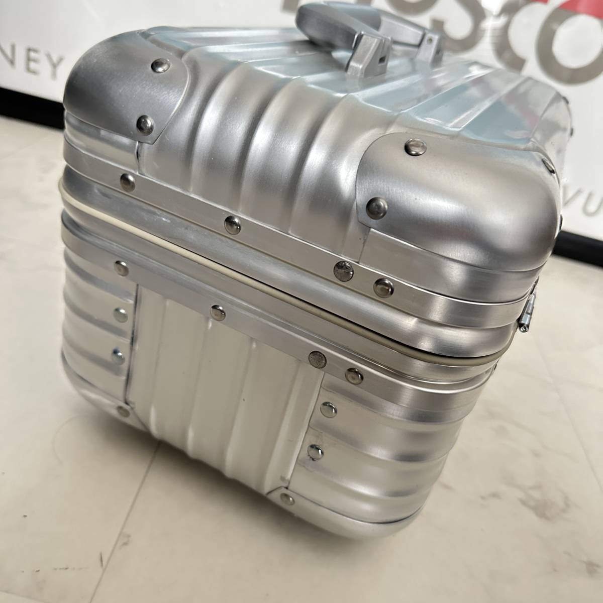 [ prompt decision / immediate payment ]! beautiful goods!TSA lock! RIMOWA Rimowa TOPAS topaz beauty case make-up box accessory great number 928.38 genuine article 