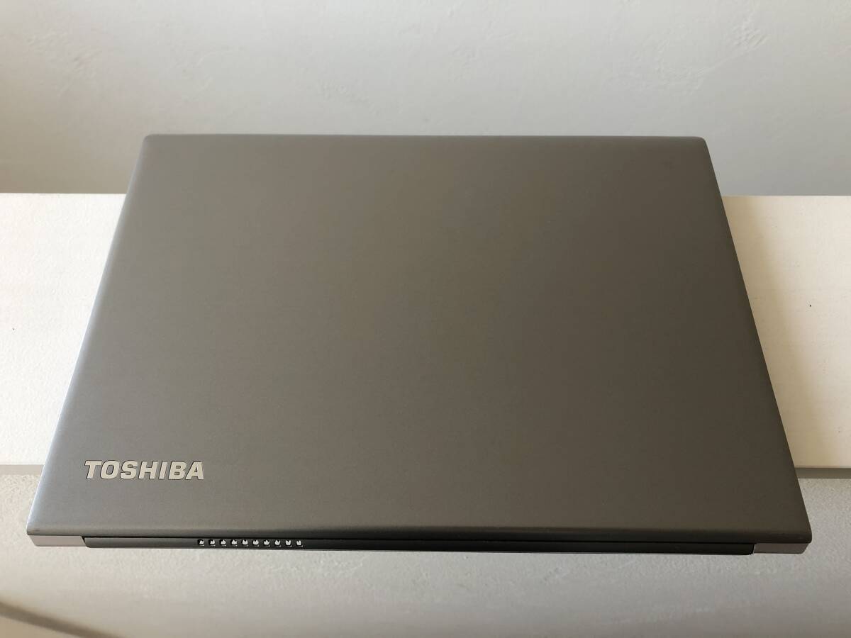  thin type light weight Toshiba dynabook R63 no. 8 generation Core i3 / memory 8GB/SSD 256GB/ monitor 13.3 type HD(1366x768)/Win11/office [98FP9] free shipping 