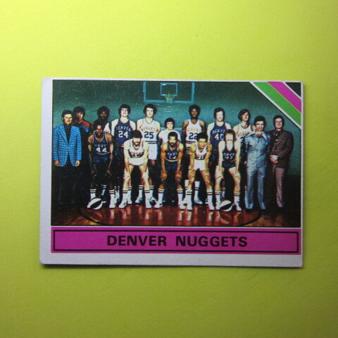 NBA 1975-76 Topps #321 Denver Nuggets_コーナーに傷みがあります。