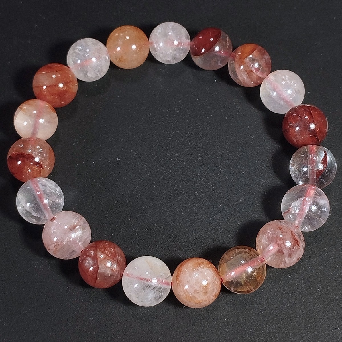 ヒマラヤ レッドマニカラン水晶 ブレスレット マニカラン ヒマラヤ レッドマニカラン水晶 ブレスレット マニカラン