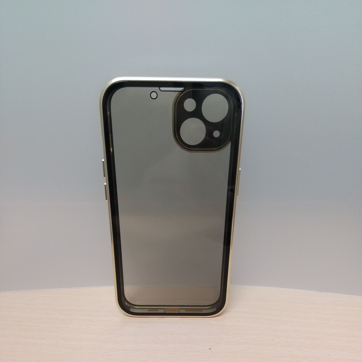 y021411fm ネジ固定式 アルミ 合金 バンパー MESTRIEV iPhone 15 用 ケース クリア 両面強化ガラス 全面保護 MagSafe対応 ゴールド_画像3