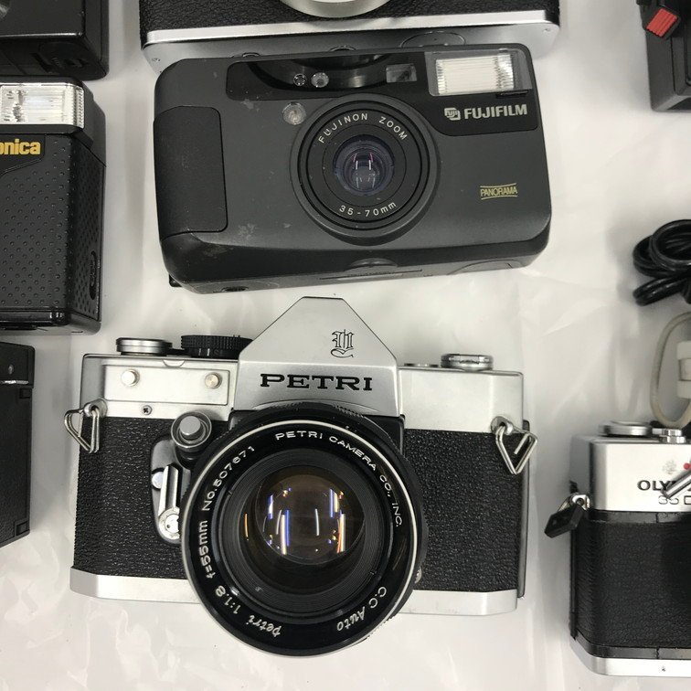 フィルムカメラ 三脚 ストロボ 等 おまとめ OLYMPUS / PETRI / FUJIFILM / Konica / YASHICA / POLAROID 他【CBAT1041】の画像3