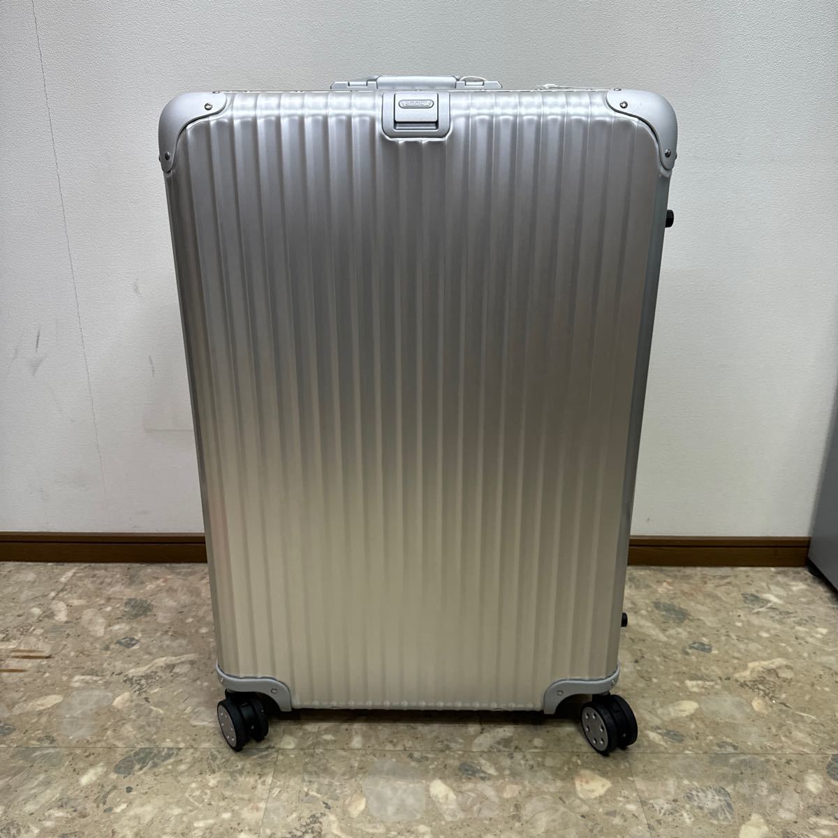 今回ラスト出品！ RIMOWA リモワ TOPAS 932.77 最大サイズ 希少 マルチホイール 正規品 （新品）の画像4