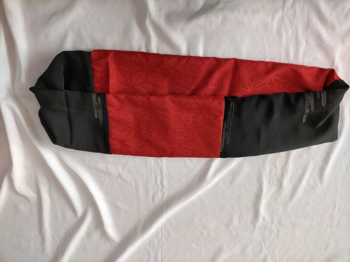 未使用品　シルク100%スヌード　ハンドメイド　正絹2枚仕立て　黒x赤