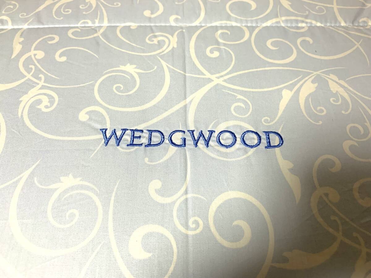 WEDGWOOD ウェッジウッド 合繊入りシルク肌掛けふとん 150x210cm 絹50％ポリエステル50％ 日本製 西川産業 未使用の画像2