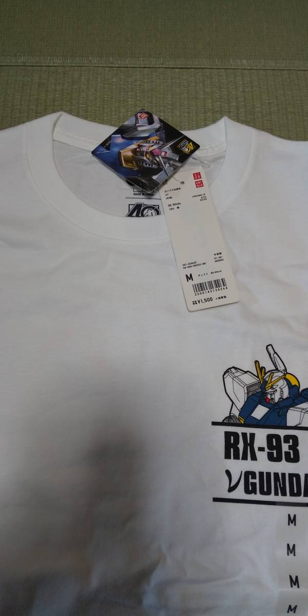 ユニクロ×ガンダムコラボＴシャツ　νガンダム　Mサイズ_画像2