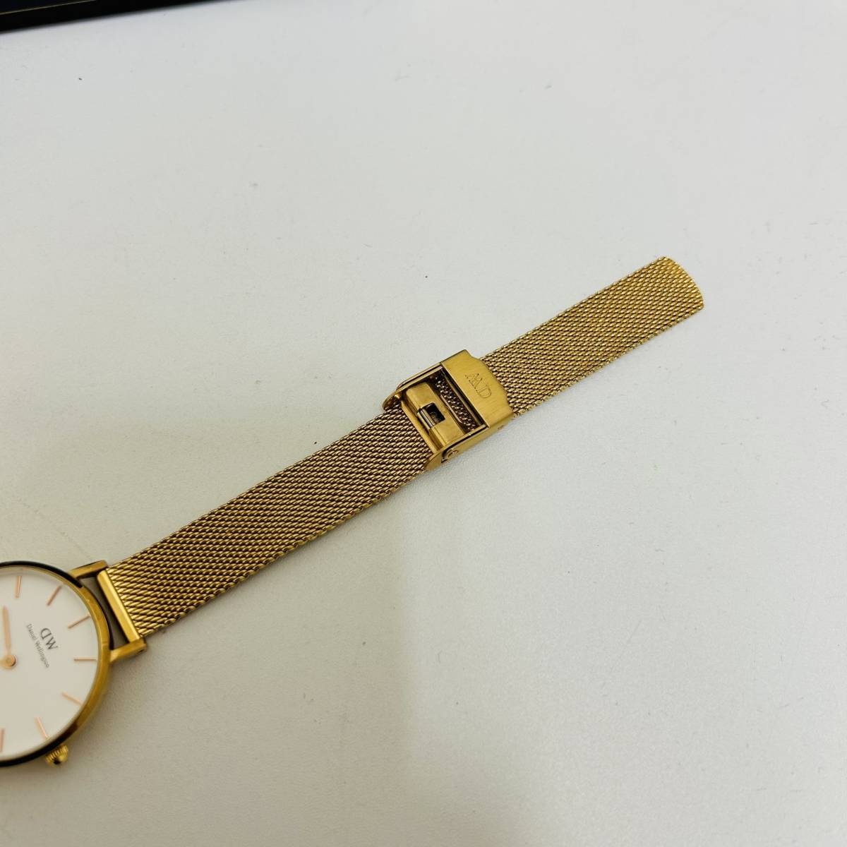 【SPM-3421】1円～！DANIEL WELLINGTON 腕時計 B28R01 QZ 不動 替えベルト ダニエルウェリントン 状態写真参照_画像6