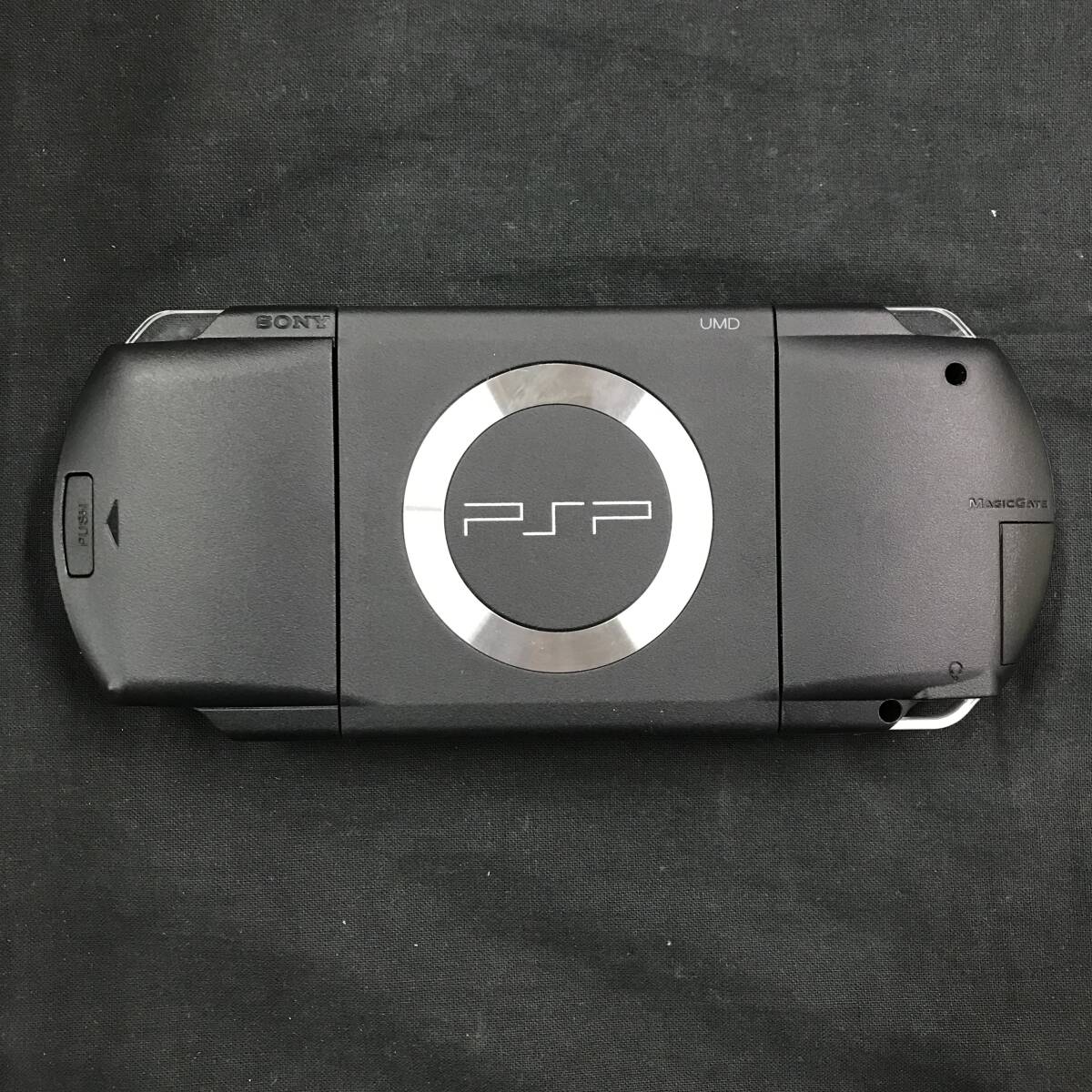 gw836 送料無料！バッテリーパック無し動作品 SONY PSP PSP-1000 Black プレイステーション・ポータブル メモリースティック32MB付き_画像4