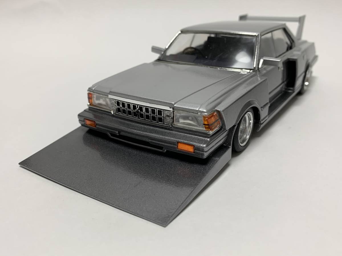 Yahoo!オークション - アオシマ 1/24 430セドリック 街道 Yahoo!オークション - アオシマ 1/24 430セドリック 街道