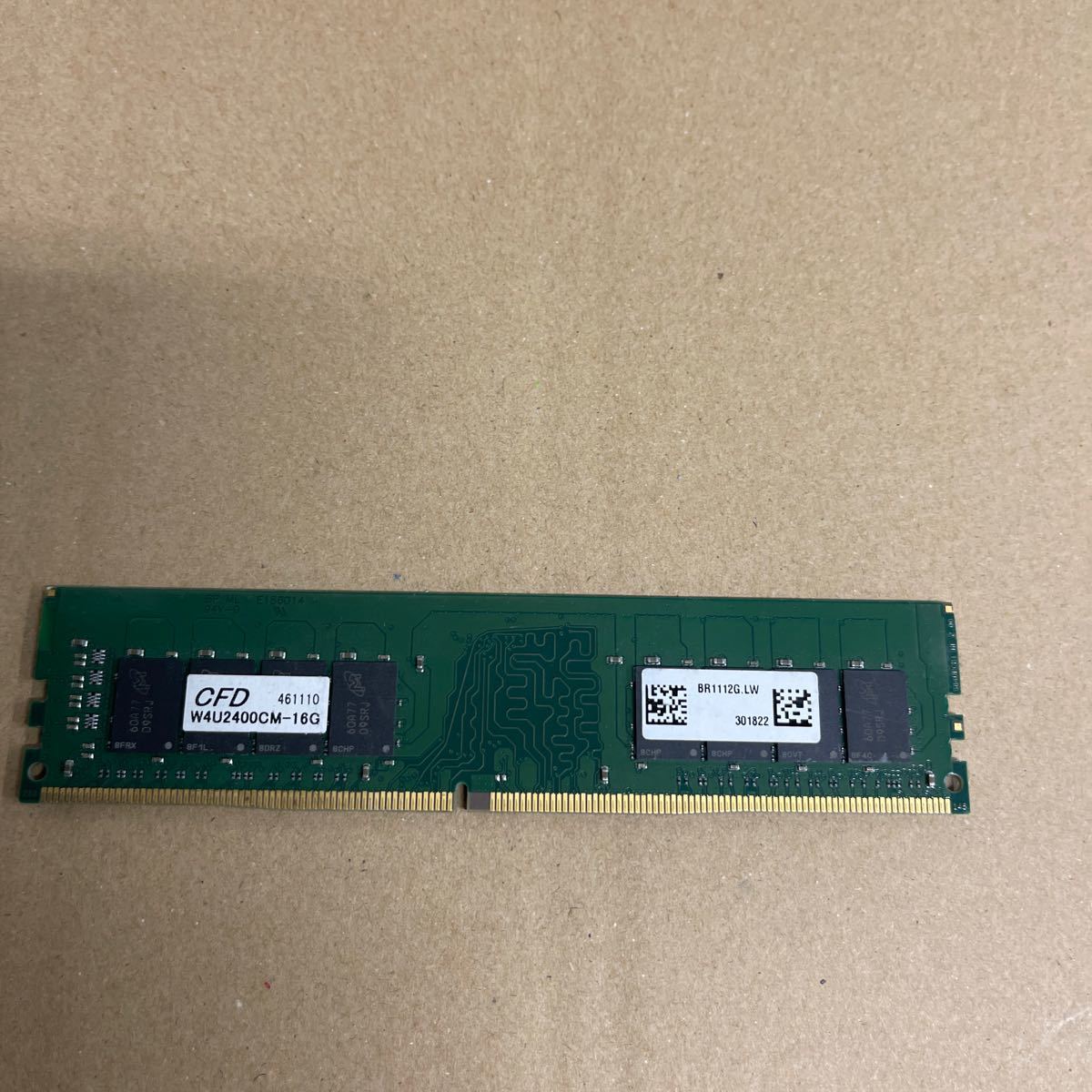 I 23 Crucial PCメモリ 16GB DDR4-2400 1枚_画像3