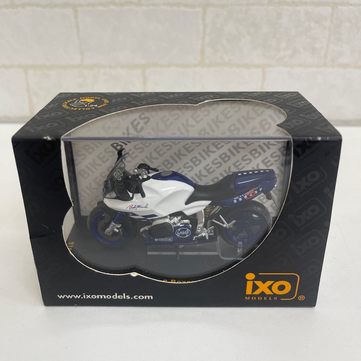 B201 12 ixo 1/24 BMW R1100S　ボクサーカップレプリカ　 BMW R 1100 S Boxer Cup Replica_画像1