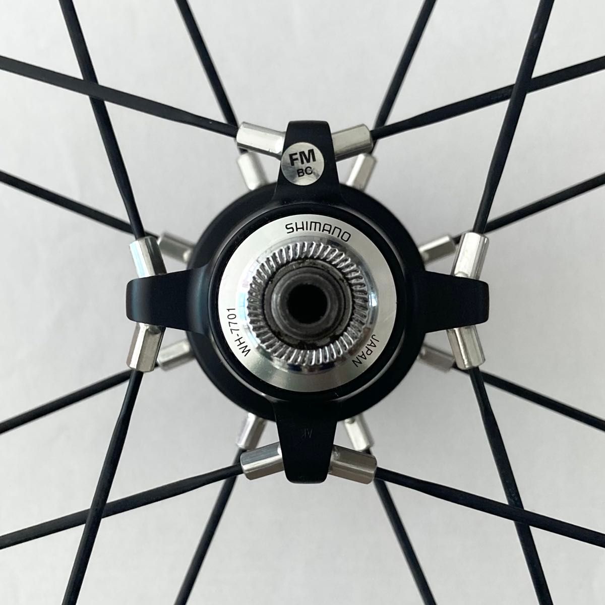 シマノ初代完組ホイール】WH-7701 8/9/(10)s 前後輪セット シマノ初代完組ホイール】WH-7701 8/9/(10)s 前後輪セット