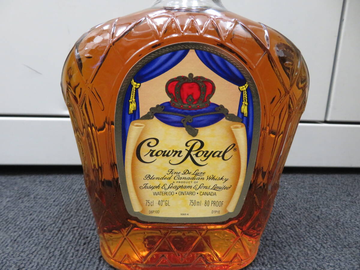 ■□74658 Crown Royal クラウン ロイヤル　ウイスキー 40% 750ml 未開栓□■_画像3