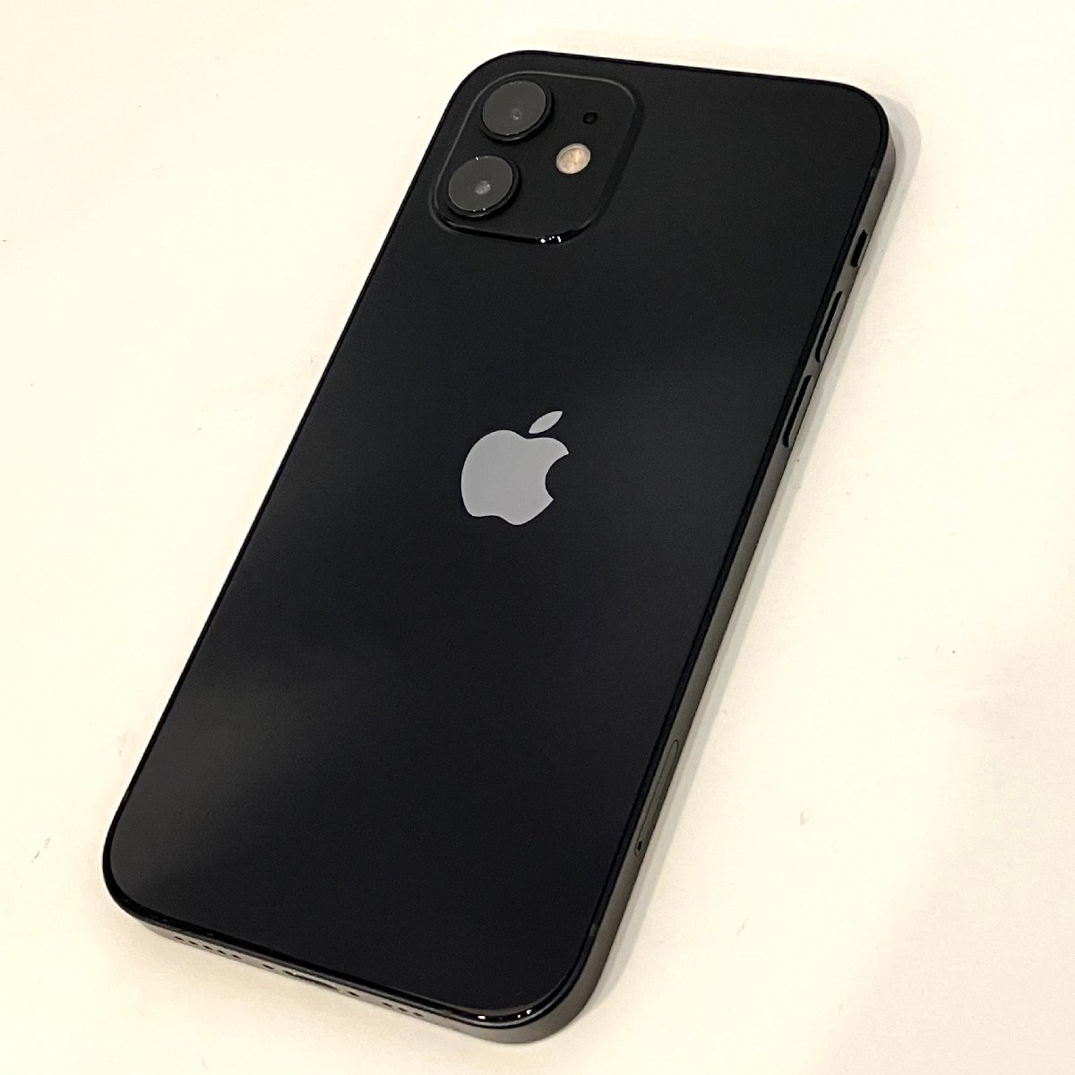 12027円 【送料無料 中古】SIMフリー iPhone 12 64GB ブラック 12027円 【送料無料 中古】SIMフリー iPhone 12 64GB ブラック