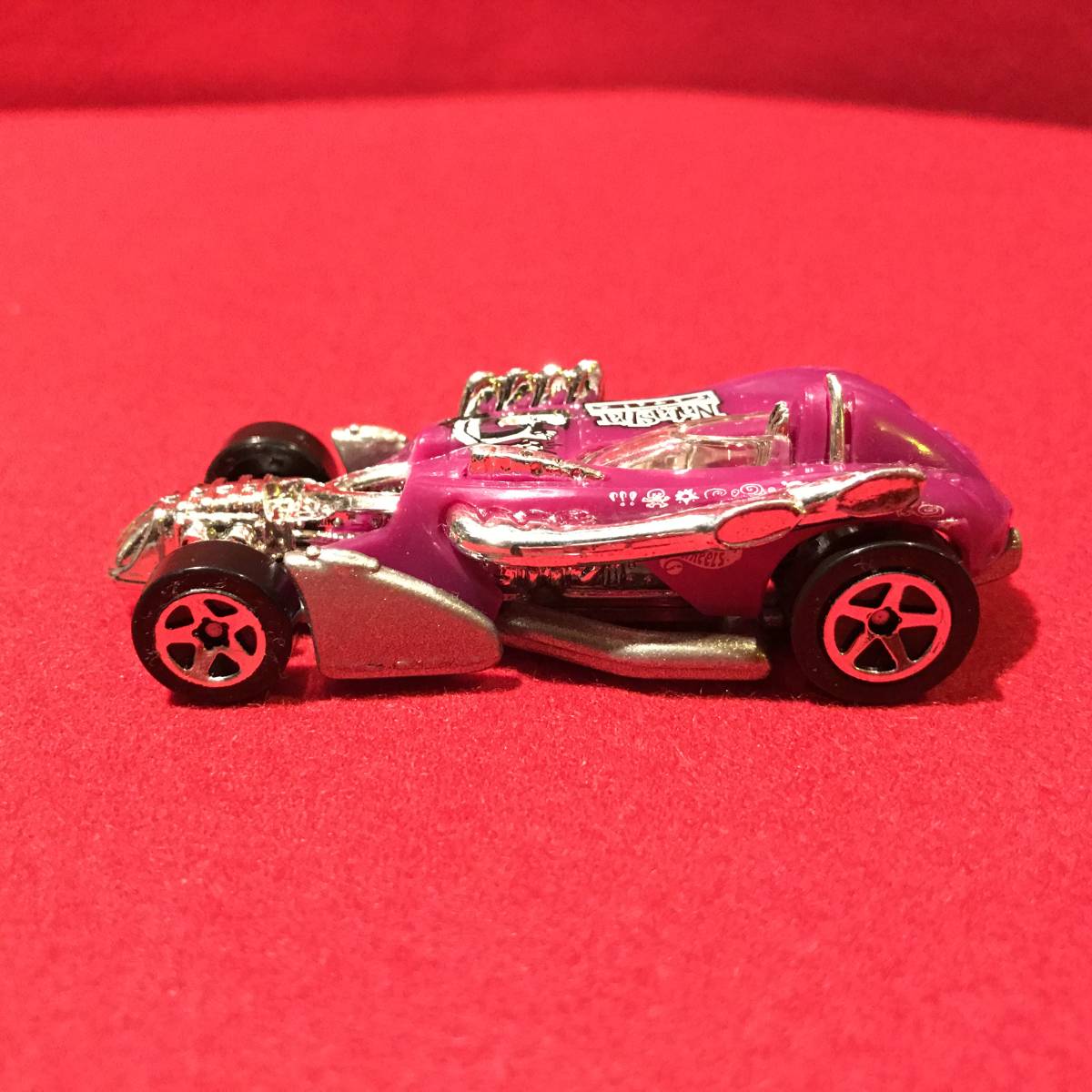 8855●ミニカー●Hot Wheels/ホットウィール ソルトフラットレーサー/SALT FLAT LACER TM 1996年 小汚れ、小キズなどあり 中古_画像2