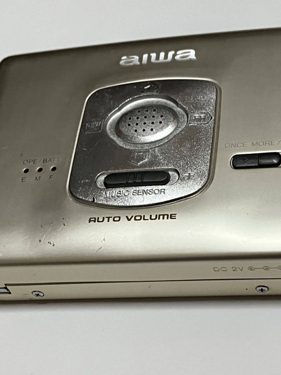 【RZ-14】AIWA アイワ ポータブルカセットプレーヤー HS-PX730 ゴールドカラー バッテリー付き！ネコポス230円_画像7