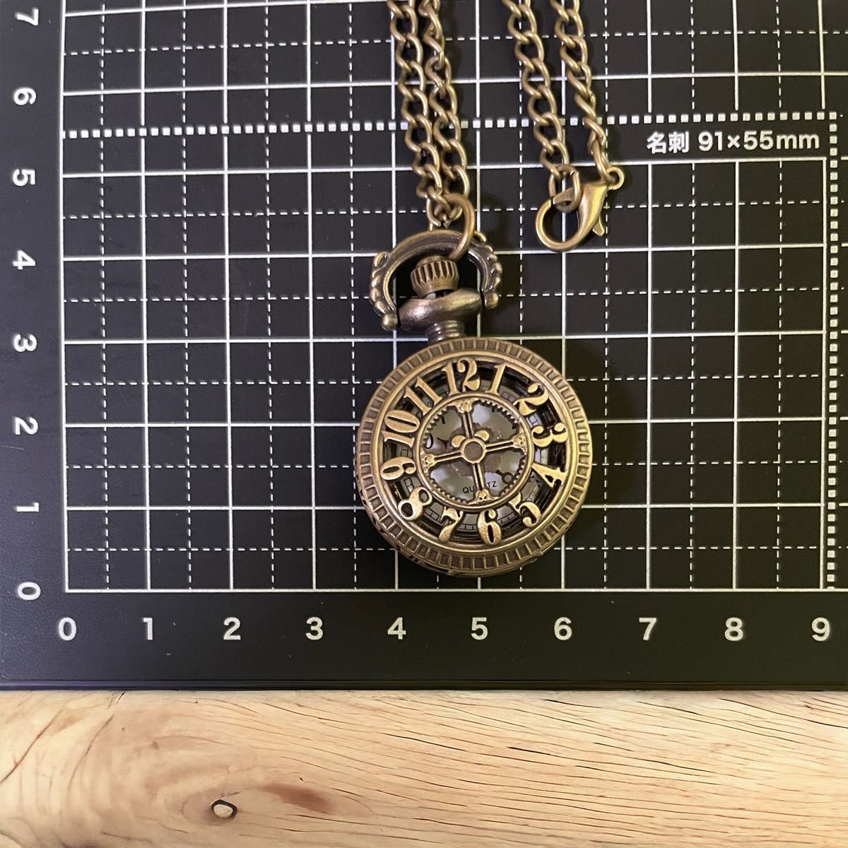 アクセサリー 懐中時計 小さな時計 ネックレス クラシック アンティーク レトロ ヴィンテージ 時計 ペンダント 新品