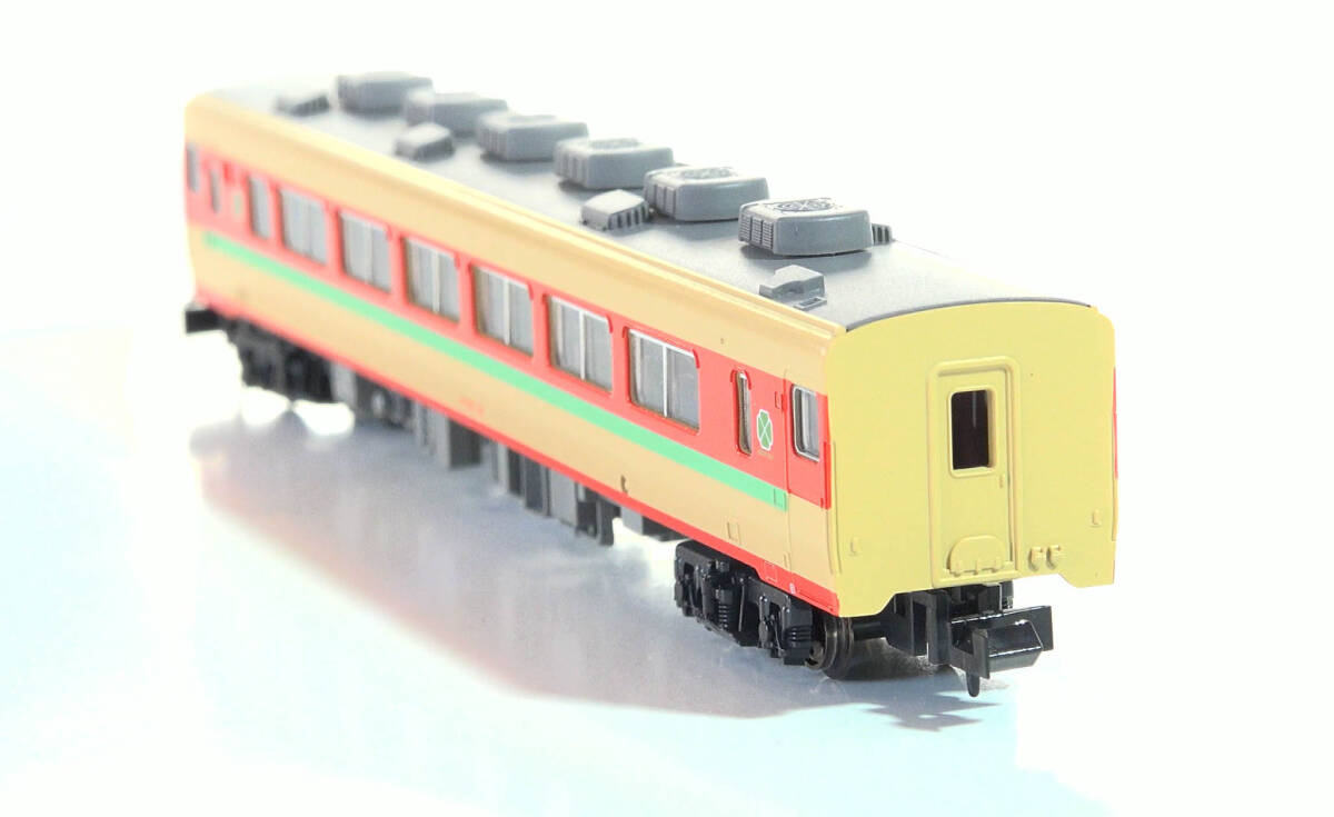 【G41K97】KATO「No6052　キロ28　グリーン帯あり」ケースなし動力なし　キハ58系急行形気動車　中古Nゲージ　ジャンク_画像7