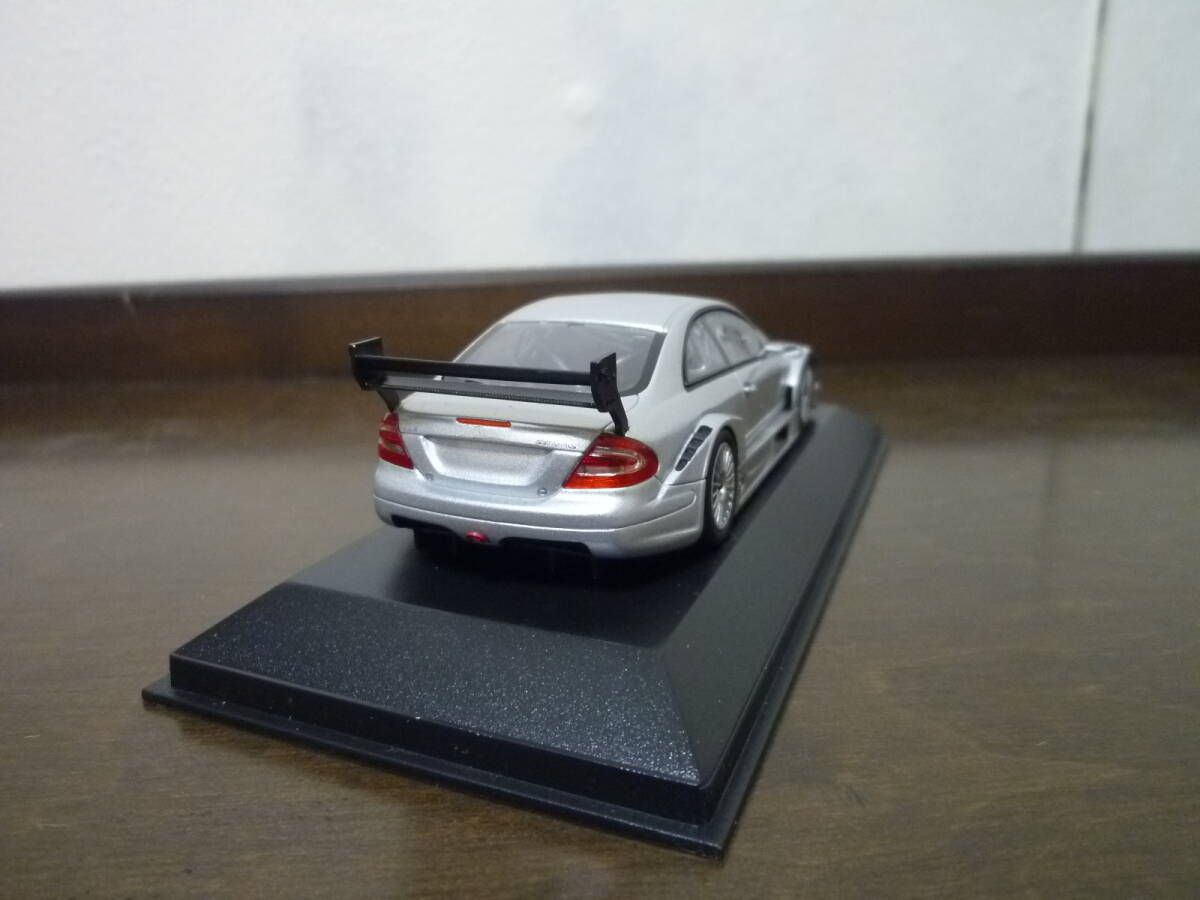 PMA/京商1/43　メルセデスベンツCLKクーペ　DTM2002　ロードカー_画像4