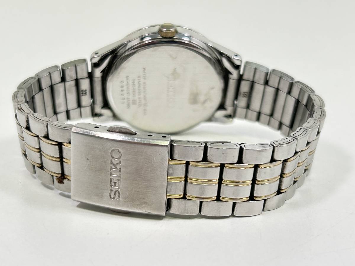 S0601-535 1378【1円スタート】 腕時計　セイコー　SEIKO　100M　7N42-0EX0　ラウンド　デイト　シルバー文字盤　クォーツ　メンズ_画像5