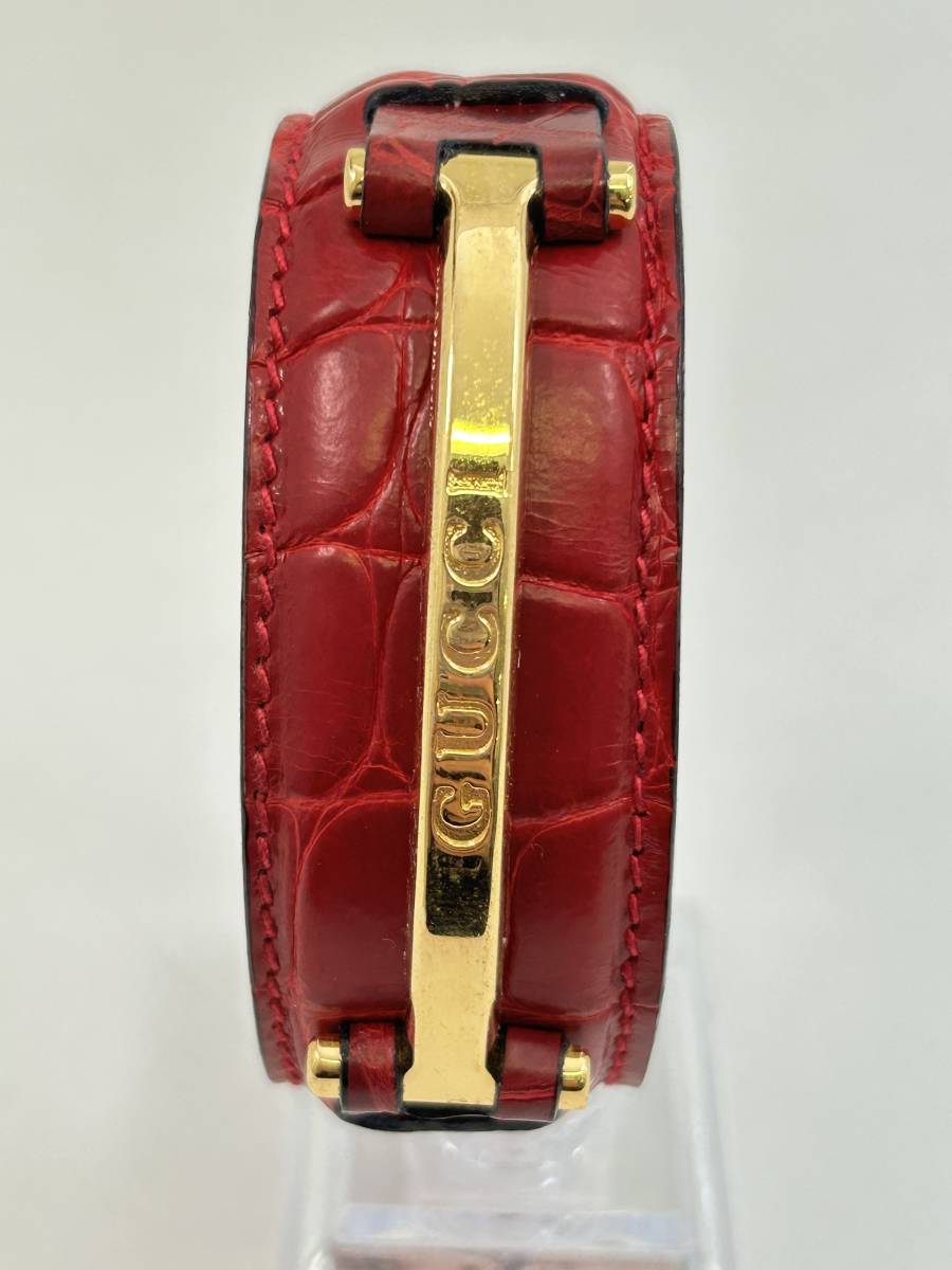 H0602-28 1454【1円スタート】 グッチ　GUCCI　バングル　レッド×ゴールドカラー　レザー　赤　アクセサリー　ヴィンテージ_画像2