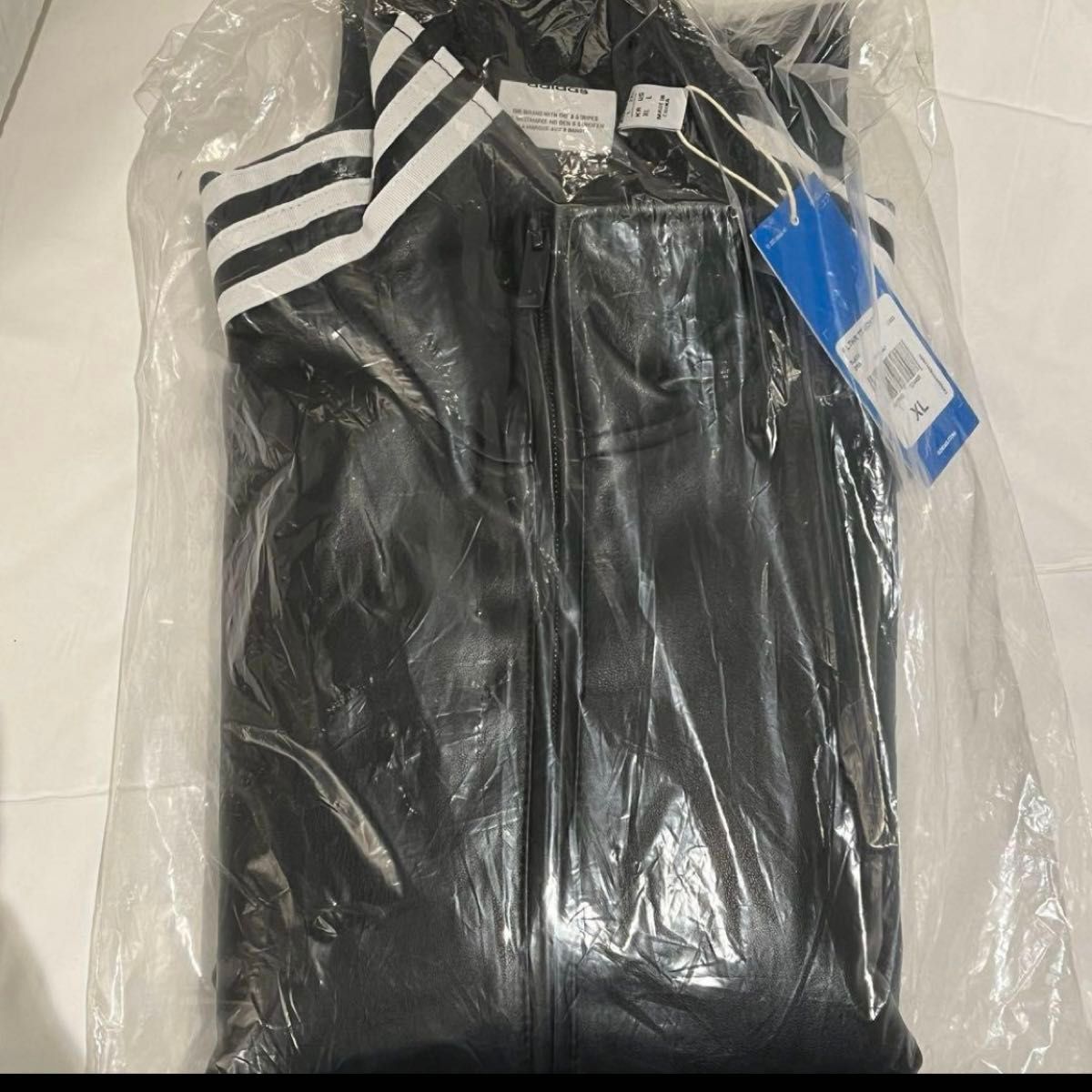 新品 adidas originals フェイクレザー トラックジャケット 新品 adidas originals フェイクレザー トラックジャケット