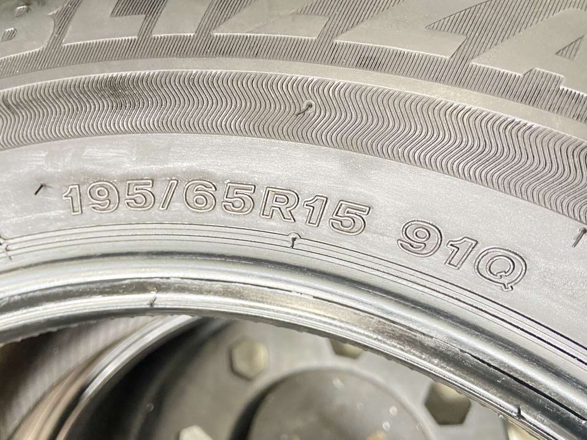 中古タイヤ スタッドレスタイヤ 2本セット 195/65R15 ブリヂストン ブリザック VRX3_画像4