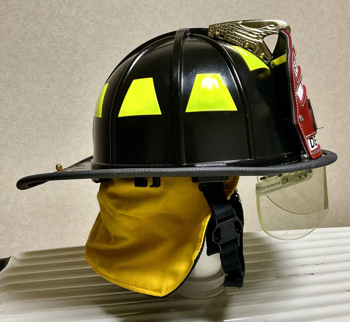アメリカ 消防士 ファイヤーファイター ヘルメット 実物 超美品 検索 タワーリング・インフェルノ バックドラフト の画像4