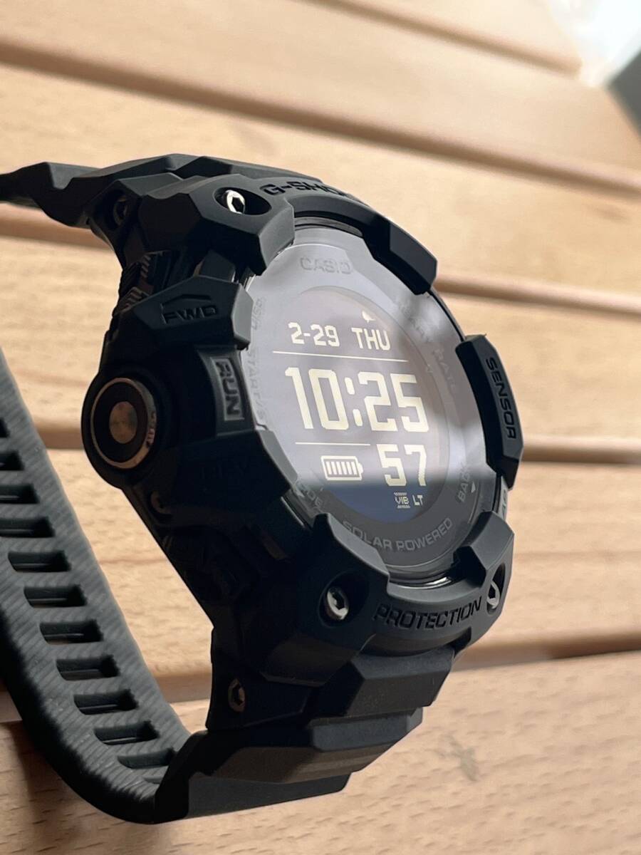 CASIO GBD-H1000-1JR/ソーラー腕時計 G-SHOCK　保護フィルム付き_画像2