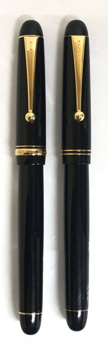 【SR189】PILOT CUSTOM67 CUSTOM74 パイロット カスタム 14K-585 5 万年筆 ブラック ゴールド 文房具 筆記用具 箱付き_画像5