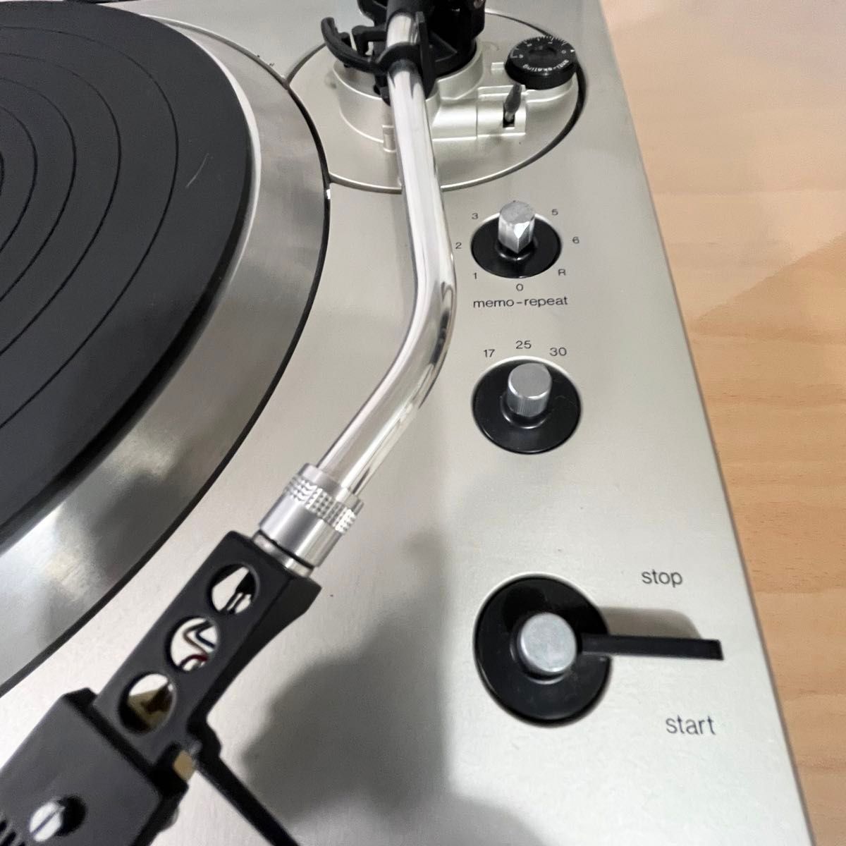 ターンテーブル　テクニクス　SL-1301 Technics