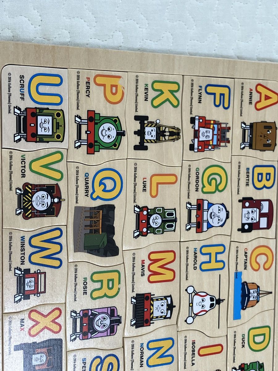 機関車トーマス　英語　木製パズル　知育玩具　果物　電車　アルファベット　子供　ぱずる
