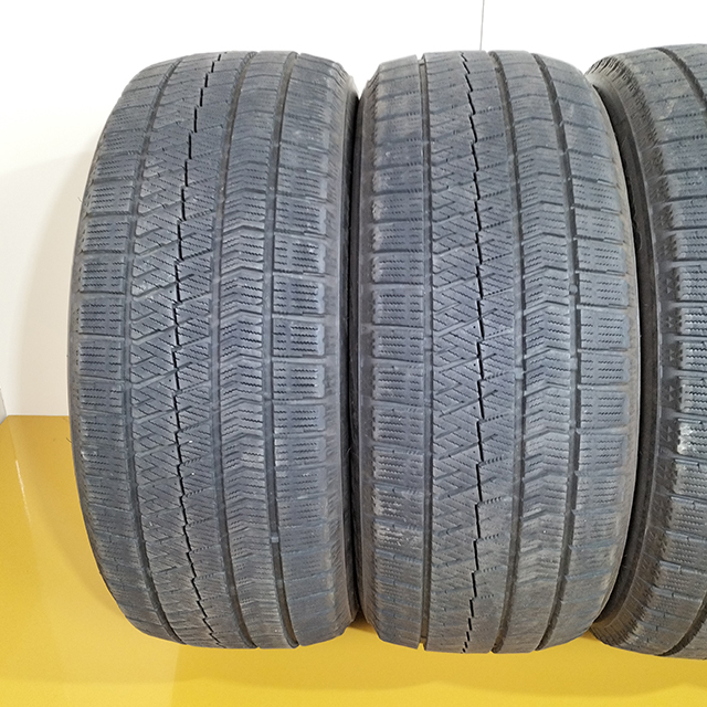 BRIDGESTONE ブリヂストン 215/50R17 91Q BRIDGESTONE 冬タイヤ スタッドレスタイヤ 4本セット [ W2571 ] 【中古タイヤ】_画像3