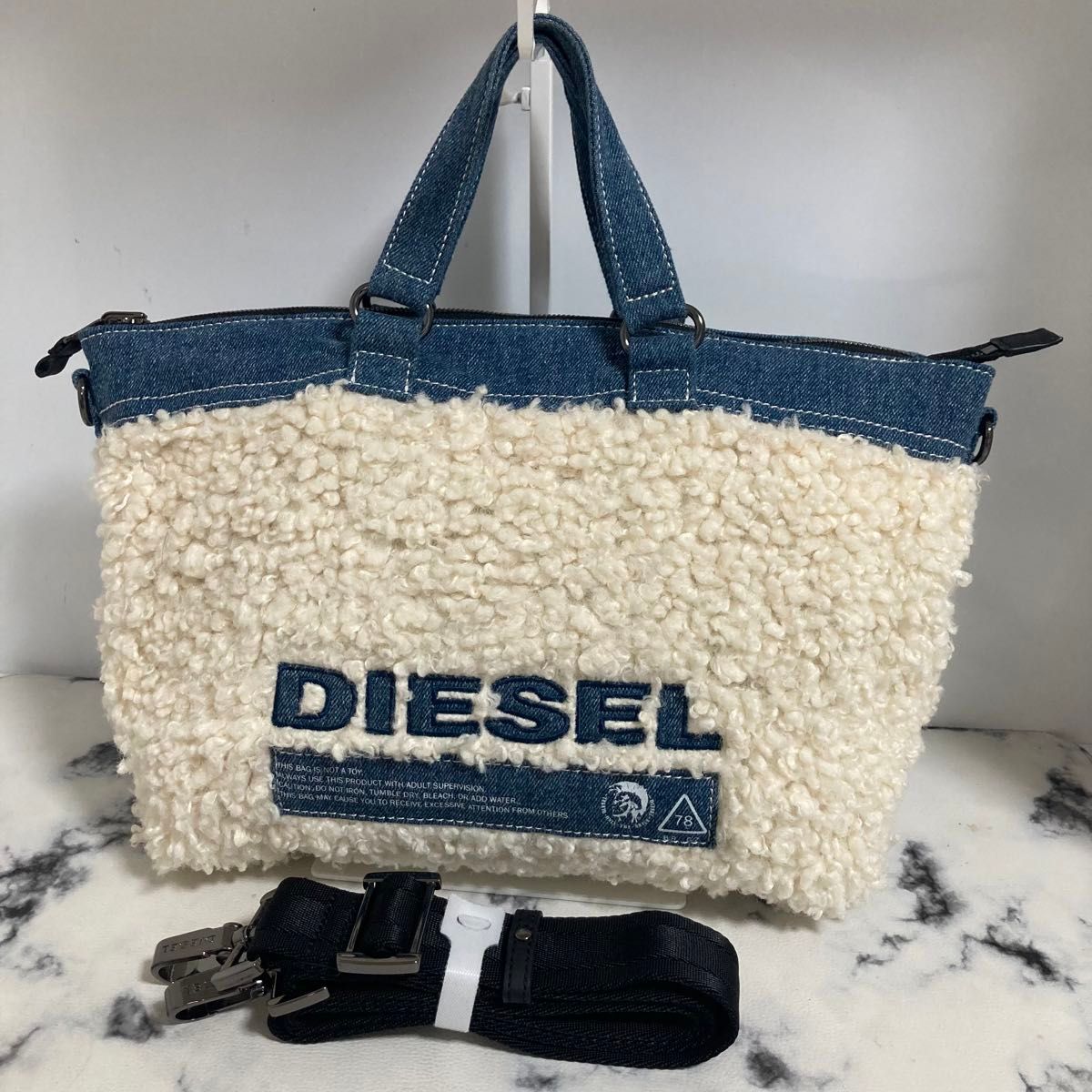 極美品 DIESEL ディーゼル リバーシブル デニム ボア トート 極美品 DIESEL ディーゼル リバーシブル デニム ボア トート