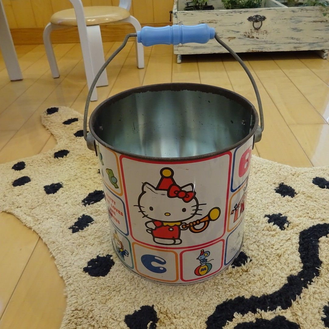 キティちゃん 缶バケツ 昭和レトロ サンリオ ハローキティ キティちゃん 缶バケツ 昭和レトロ サンリオ ハローキティ
