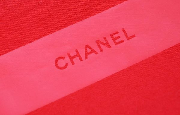 chred5n 新品未使用本物　CHANEL シャネル　ノベルティポーチ_画像5