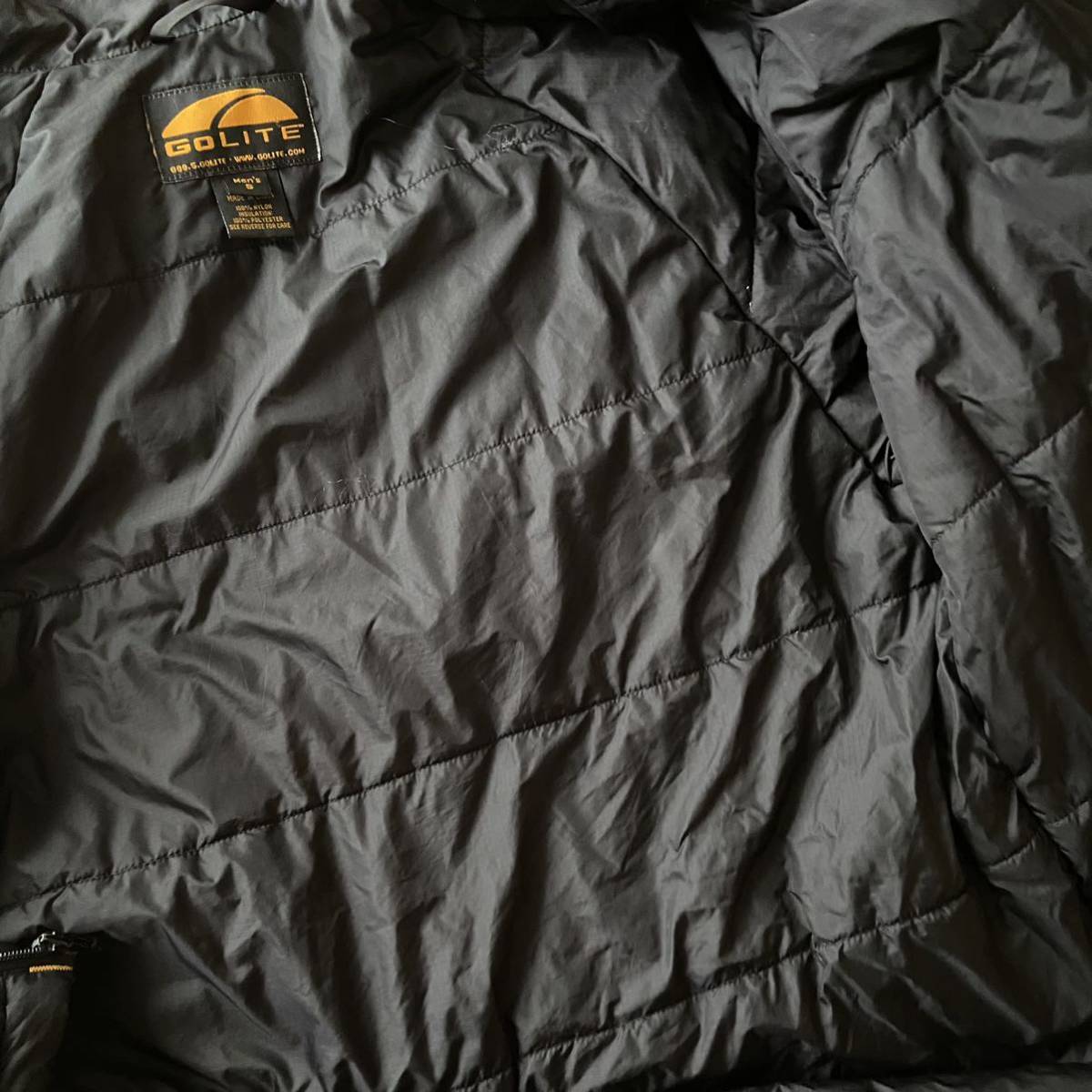 GOLITE ゴーライト フード中綿ジャケット 黒 ブラック　保存袋付き メンズ S ナイロンジャケット アウトドア_画像5